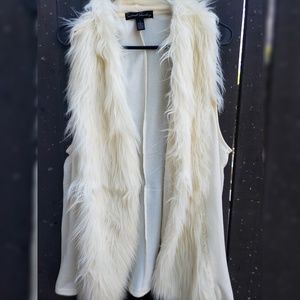 Faux fur white vest NWOT